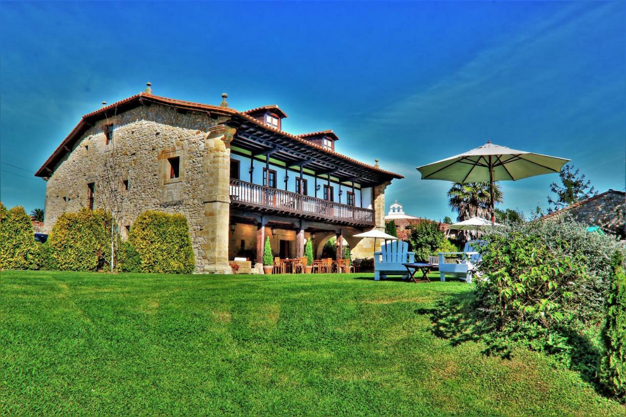 Palacion De Tonanes Exterior photo